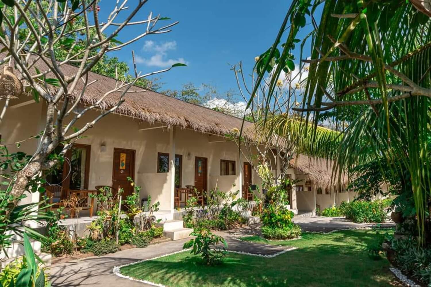 Made 02 Balangan, Homestay, Villas, & Warung Made02 Uluwatu (Bali)